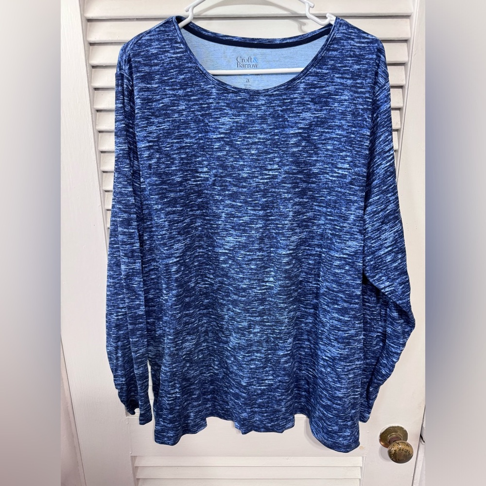 2X Croft and Barrow blue classic long sleeve tee. Excellent used condition